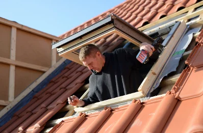 Pose de fenêtres de toit Velux à Poiseul